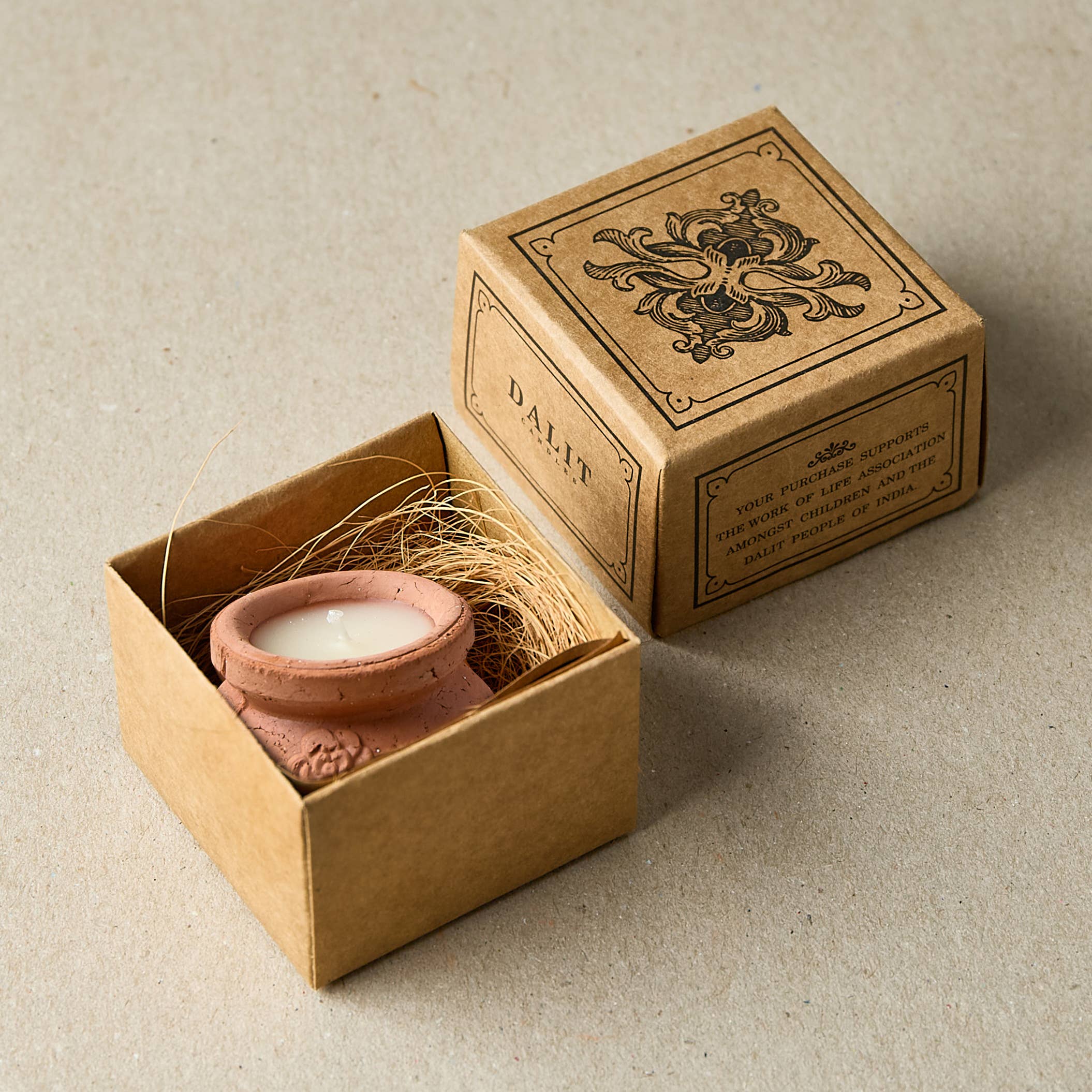 Terracotta Beeswax Tea Light Candle | Megah - Jasmine Scent